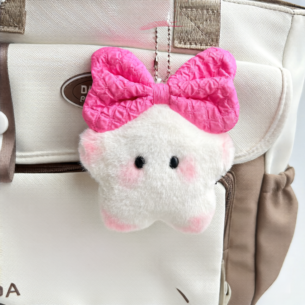 Cute Plush Star Squeaky Toy Keychain for Cats & Dogs ? Soft Interactive Pet Toy for Playtime & Chewing