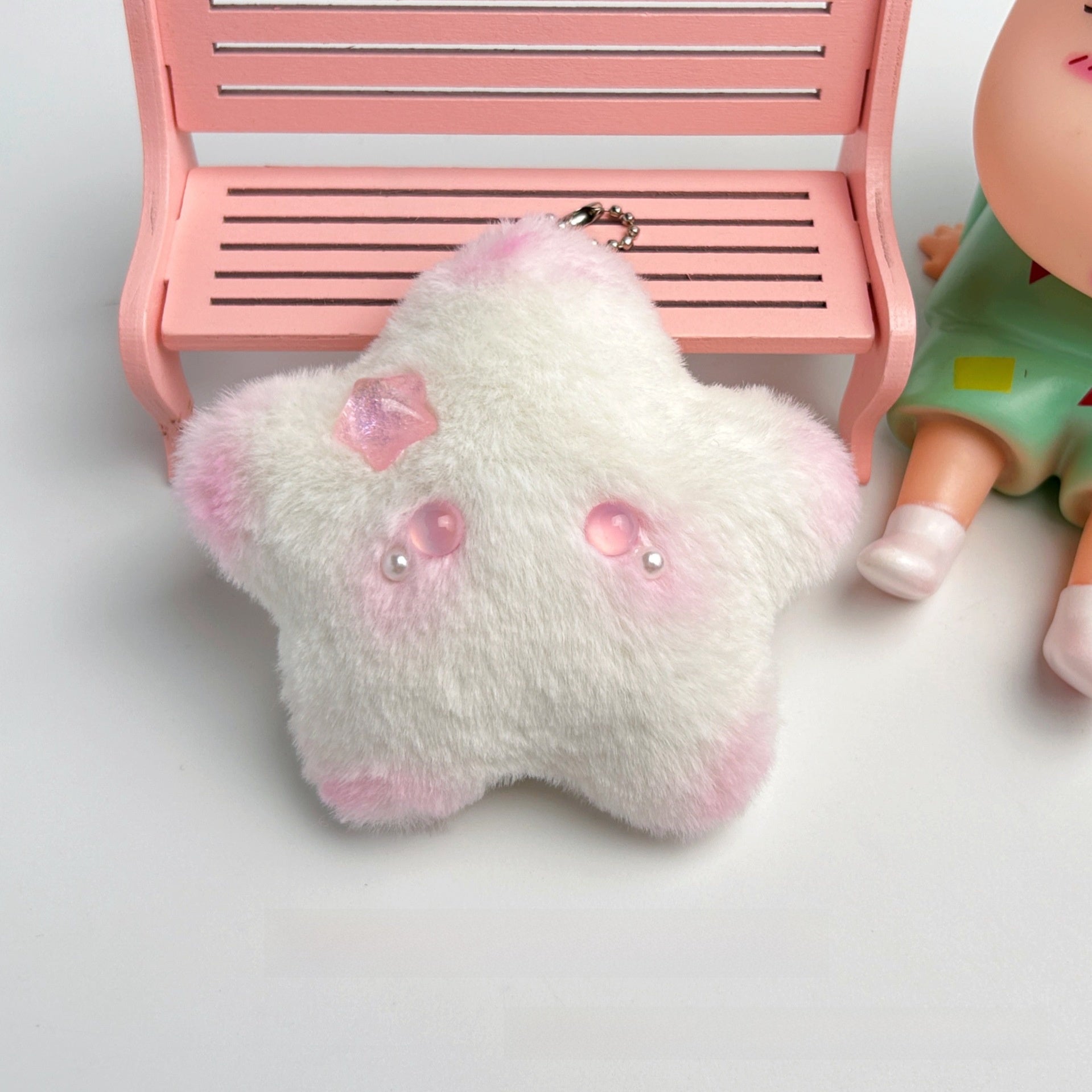 Cute Plush Star Squeaky Toy Keychain for Cats & Dogs ? Soft Interactive Pet Toy for Playtime & Chewing