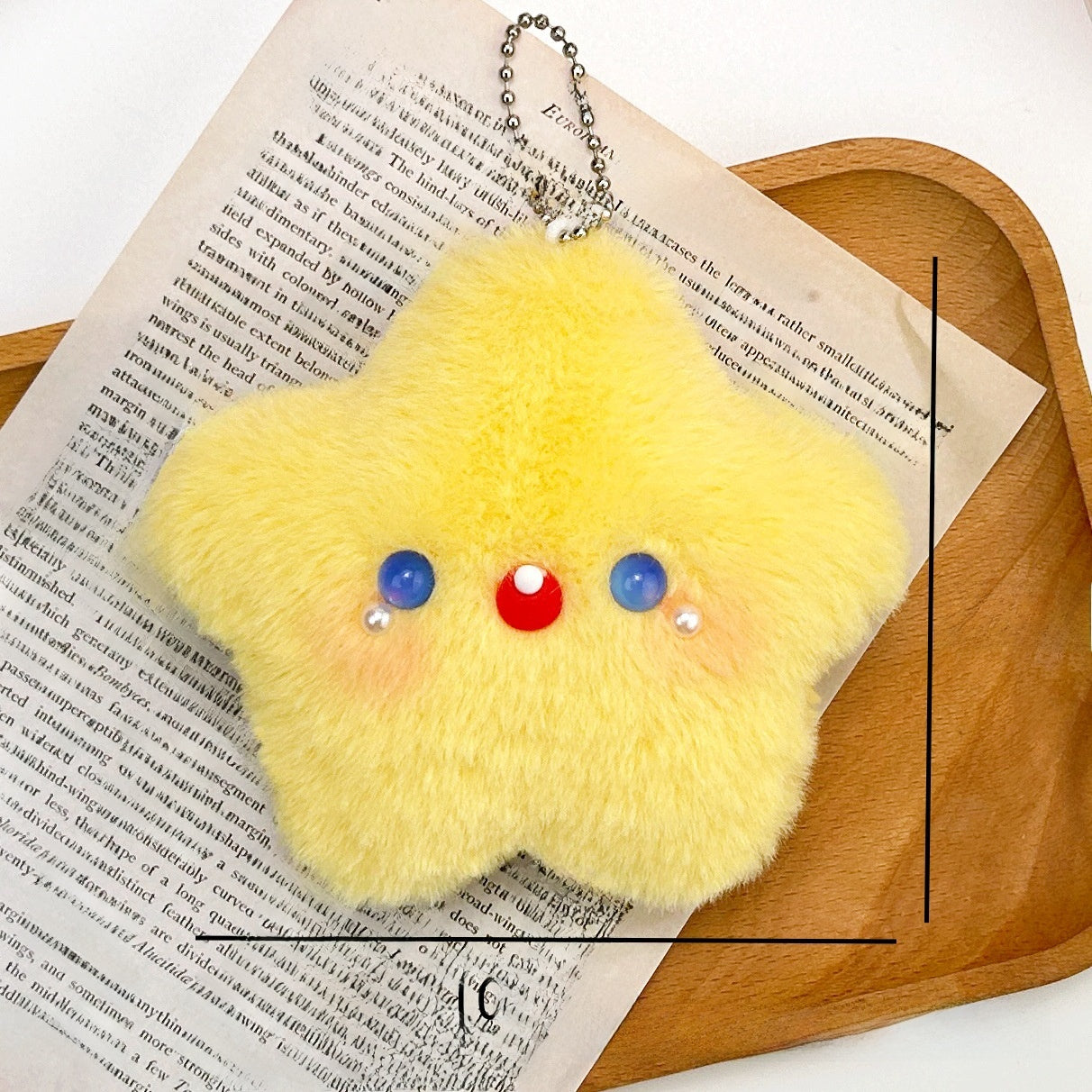 Cute Plush Star Squeaky Toy Keychain for Cats & Dogs ? Soft Interactive Pet Toy for Playtime & Chewing